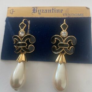 VINTAGE Gold and Black Earrings BYZANTINE VENDOME